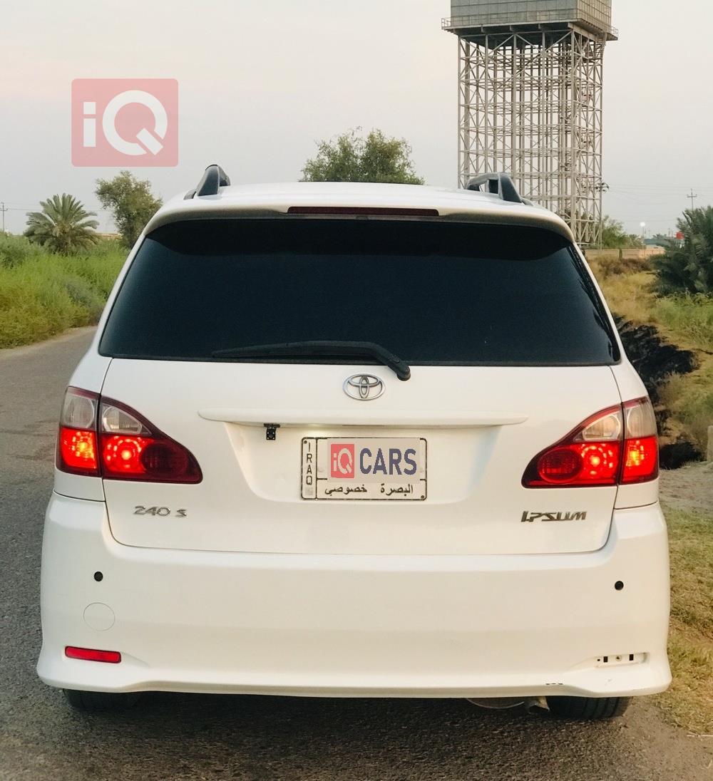 تۆیۆتا ئیپسەم